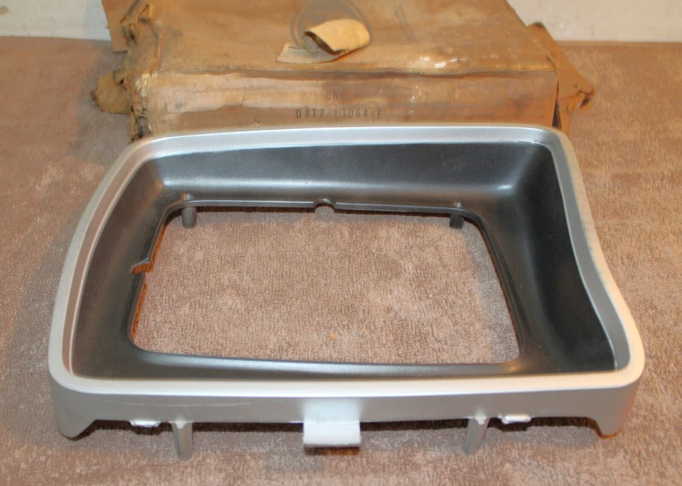 Ford F100 1978 1979 F150 F250 F350 Bronco Nuevo de Lote Antiguo Faro Rectangular Puerta Foto 2 de 4