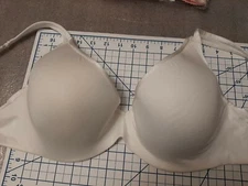Serra Bra 38 DD White poly Underwire  38DD new without tags 12229 