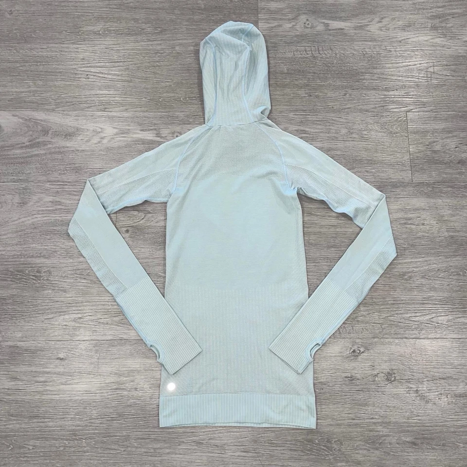 Lululemon Feminino 2? Pulôver com capuz Rest Less roupa ativa couro azul Cáspio - Imagem 2 de 4