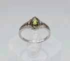Vintage Sterling Silver 925 Peridot  Ring With 4 SM CZ Stones, Ring Size 8.
