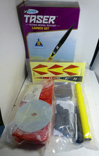 Estes 1491 Taser Flying Model Rocket Launch Set - BOX DAMAGE
