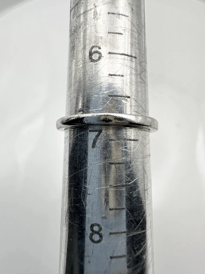 Silver Tone Cluster Floral Ring Cubic Zirconia Size 6.75 - image 4 of 4