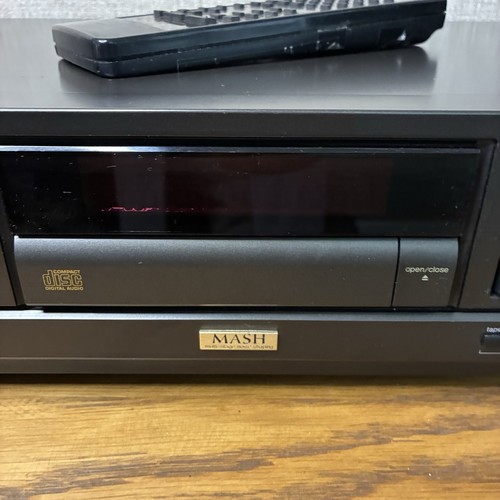 Lecteur CD classique Technics SL-PS70 entièrement fonctionnel avec télécommande - Photo 3/8