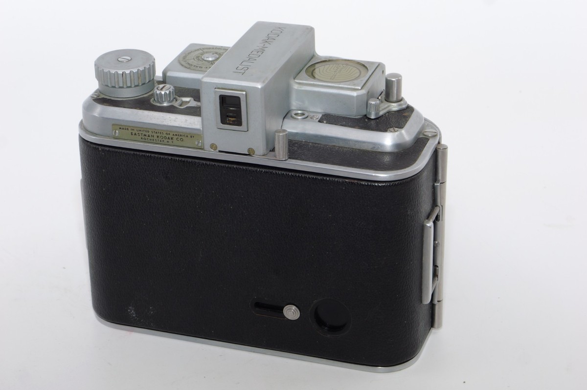 Kodak Medalist I 6x9cm Rangefinder 620 Film Camera. CLA'd. Groung