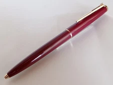 Montblanc Lever Ballpoint Pen Burgundy GT