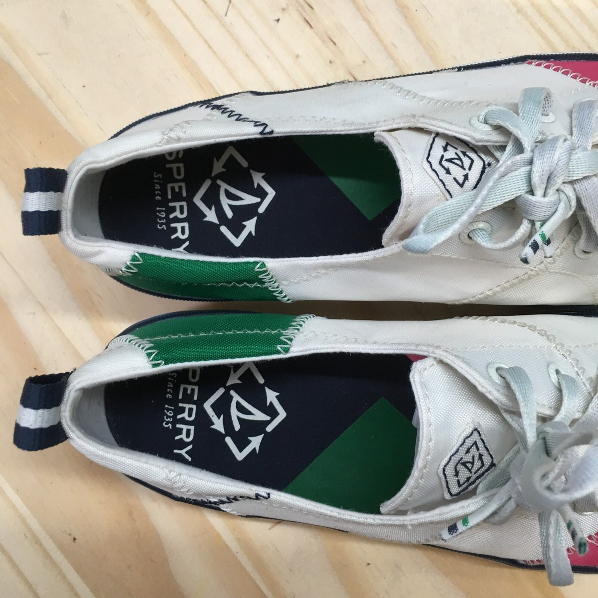 セブンフェアリー　with Sperry Top Sider Womens Sz 9 Fashion Sneaker STS83727 white