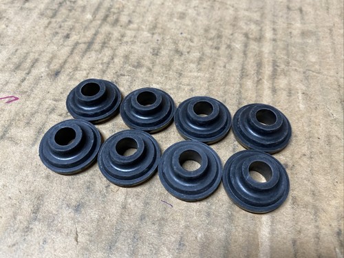 New Old Stock BeckArnley Engine Valve Cover Grommets Qty-8 #039-6286 - Picture 6 of 9