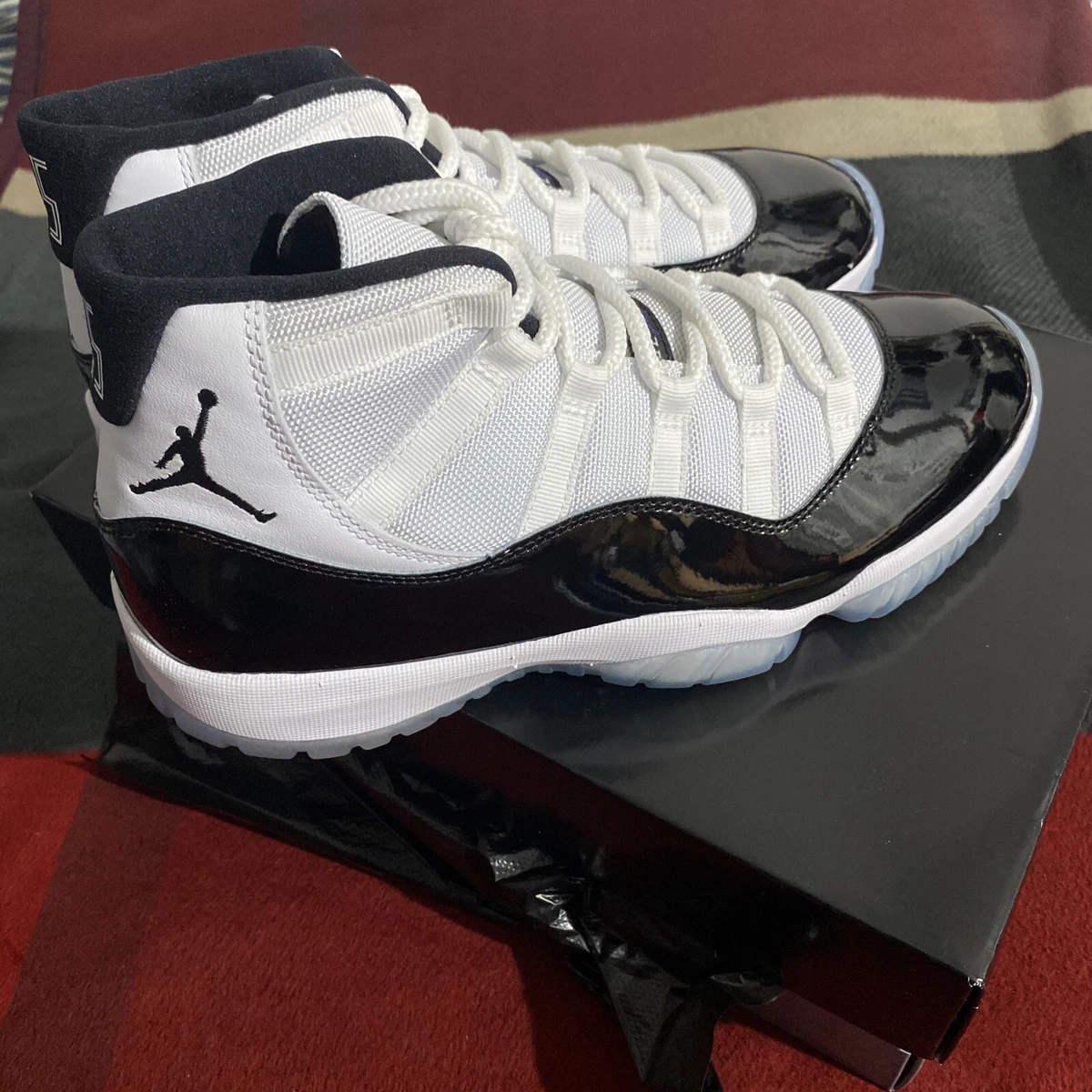 Men's top concord 11