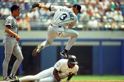 Alex Rodriguez Seattle Mariners fields at an MLB game at Comiskey - Old Photo 3