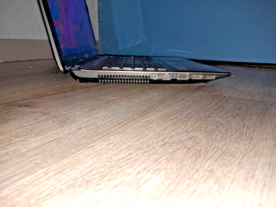 pc Asus X53SJ, 15 pouces, i5, 8Go, GT520M, SSD 512Go + batterie neufs. - Photo 4/4