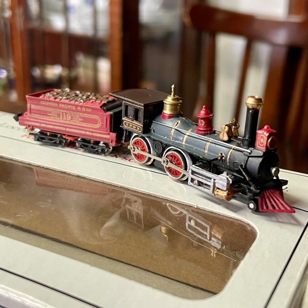 Locomotora y Tender Bachmann union pacific Item 51051 American 4 4 0