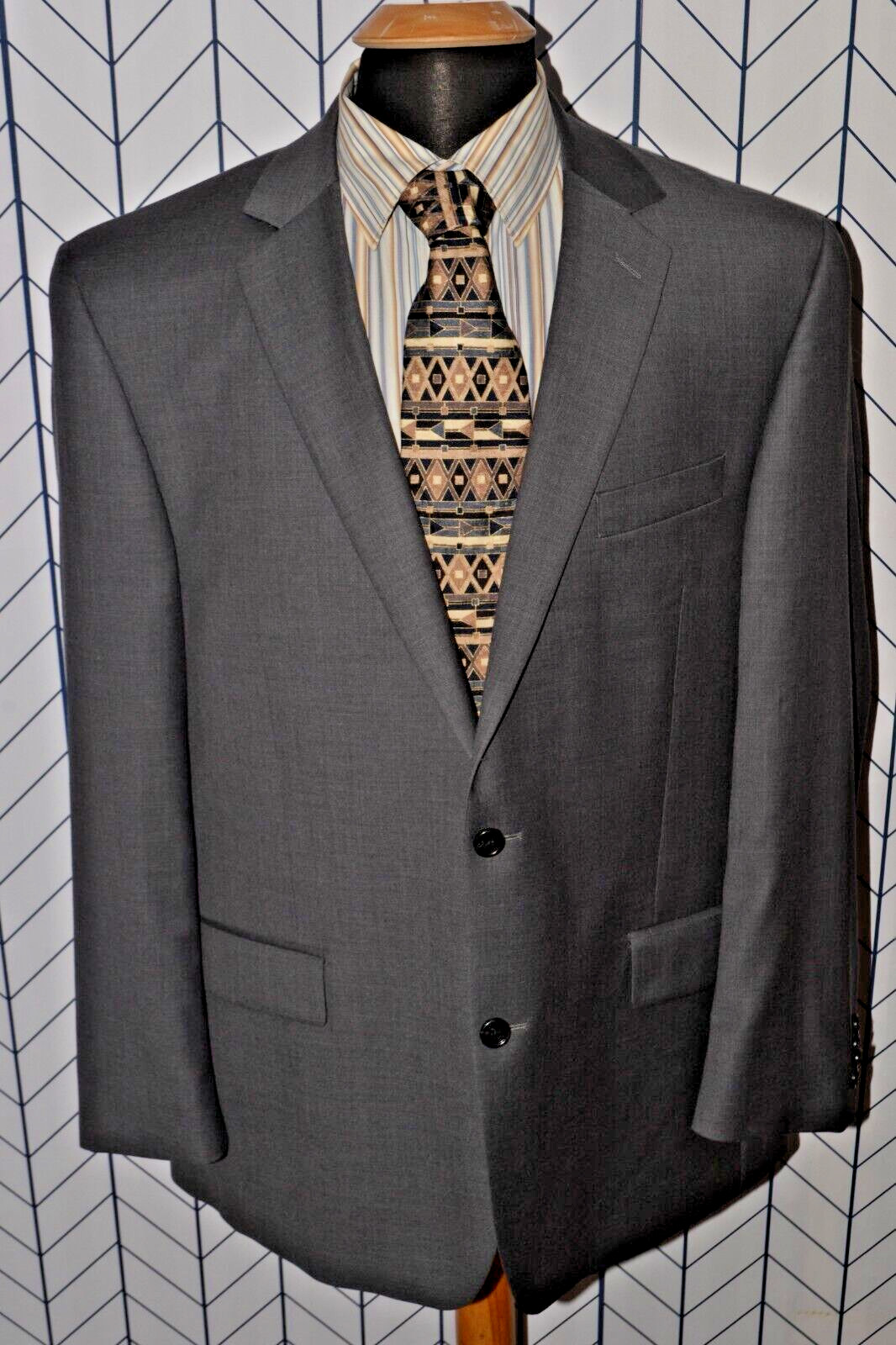 Michael Kors Men's Gray Wool 2 Front Button Suit Sz 46R Wst 38x28 thumbnail 2