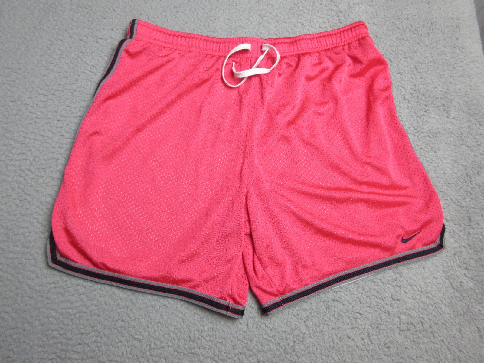 Nike Shorts Womens Medium Pink Swoosh Logo Lightweigh… Gem