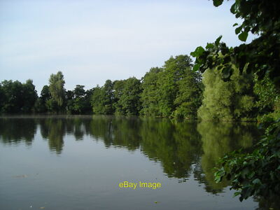 Korda Lake Korda Lake is part of the Broadwater Lake Nature Res c2012