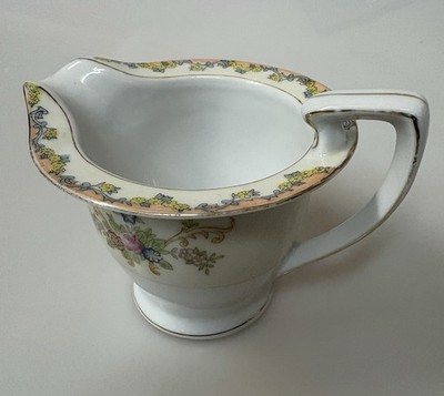 VTG TAICO JAPANESE PORCELAIN CREAMER