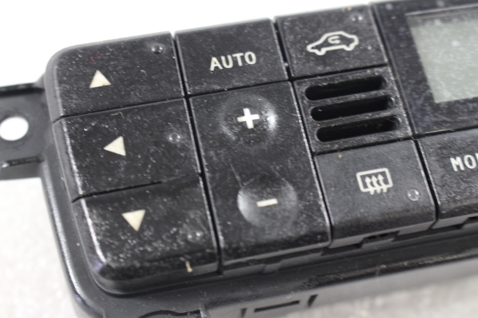 Maserati Quattroporte, Temperature / Climate Controls, Used, P/N 194315