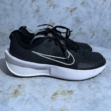 Nike Interact Run Womens Size 7 Running Shoes...