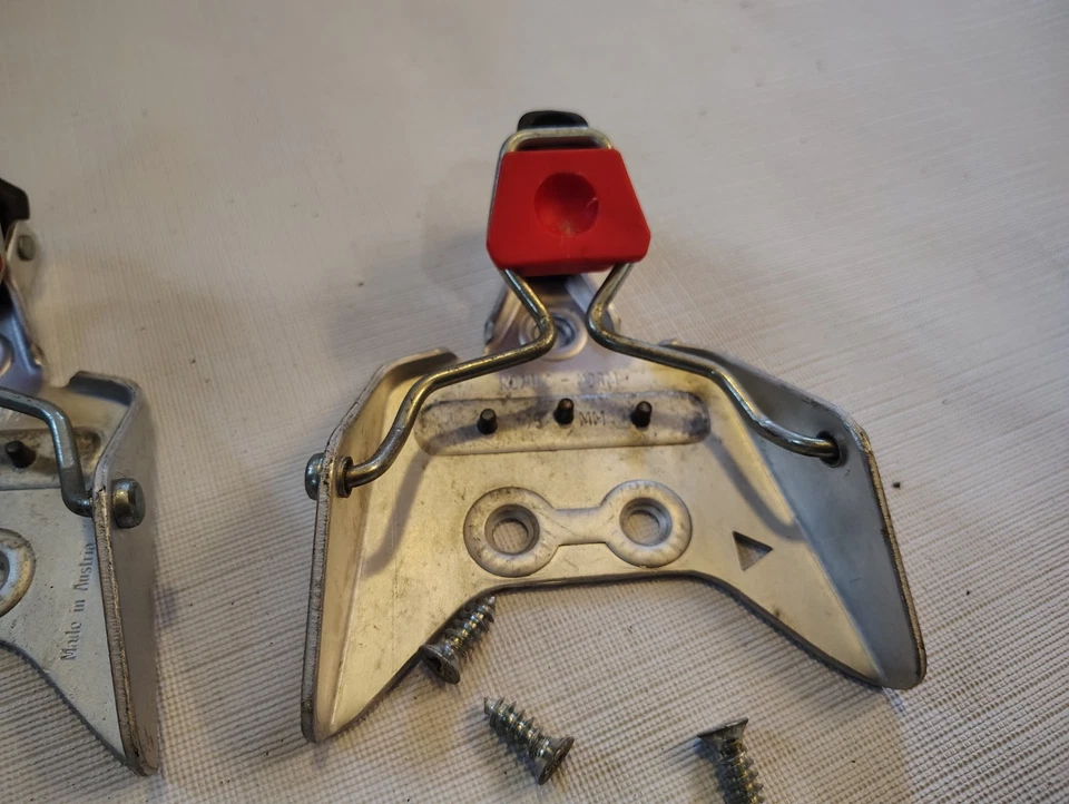 Unbranded 75 mm 3-Pin Cross Country Ski Bindings Nordic Norm Skiing XC - Image 4 of 4