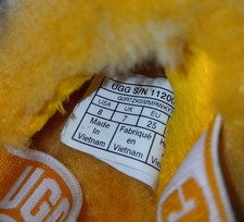 UGG Oh Yeah Fluff Orange Slipper Size 8