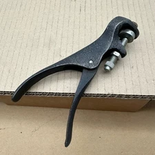 VINTAGE WOODWORKERS HAND SAW Tooth SETTERS SET TOOL Rockford Illinois Made USA