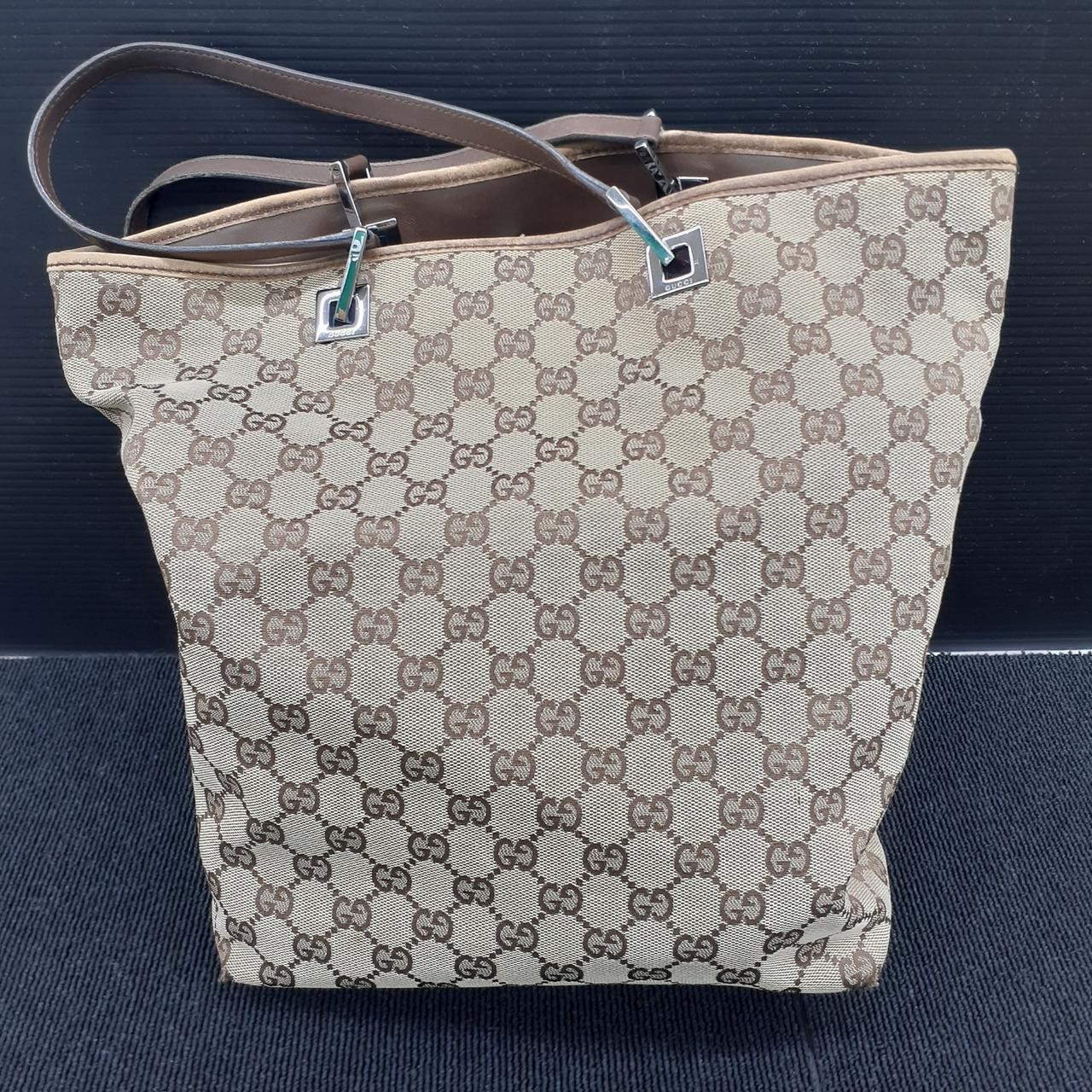 Gucci 002404 Tote Bag in Black with Gold-Tone Hardware