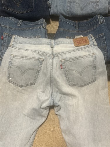 Vintage 1990's Levi 501 straight leg light wash ladies jeans W28 L32 button fly - Picture 3 of 7