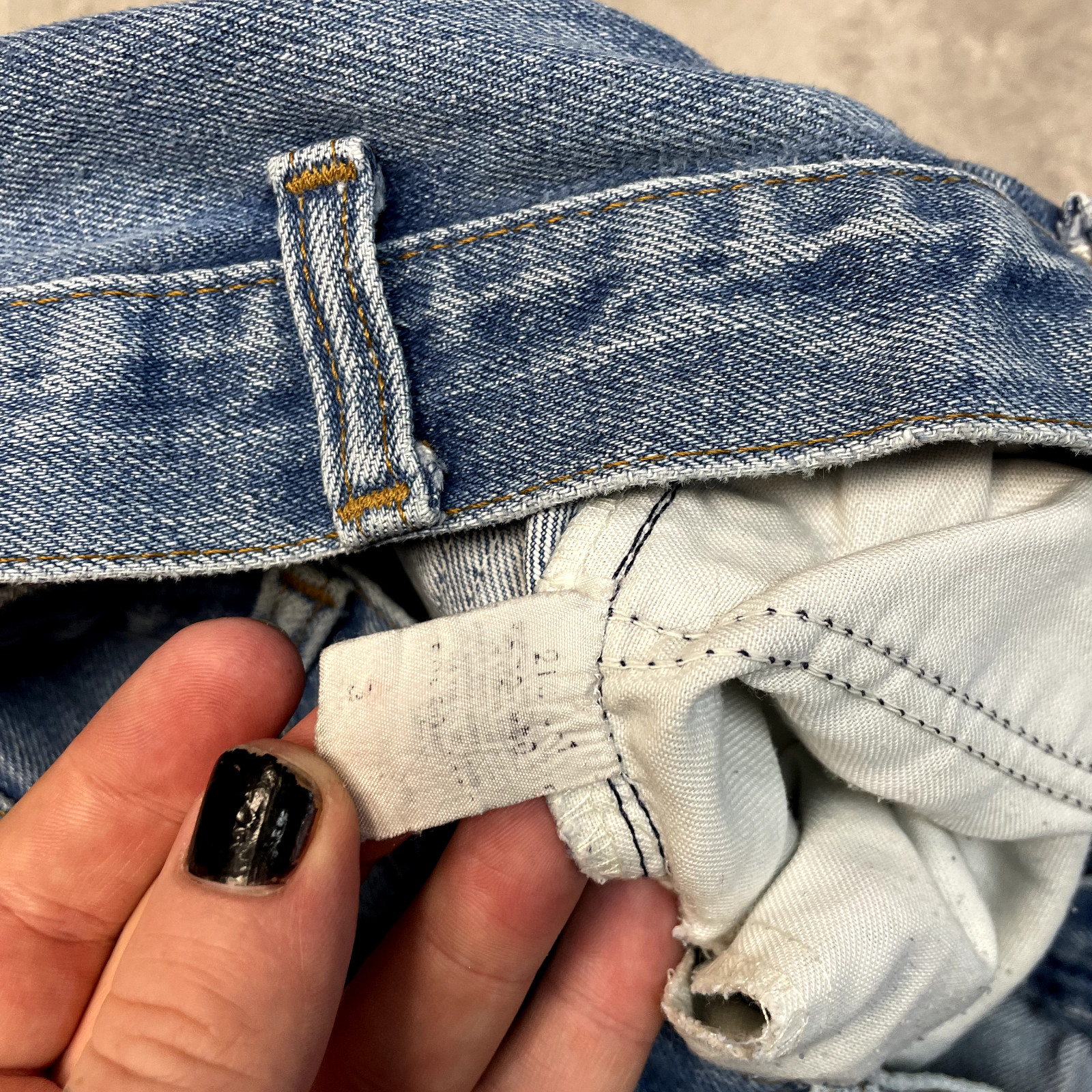 Levis Jeans 90s Denim Womens USA Carpenter Workwear Trousers, Washed Blue, 32” image 5