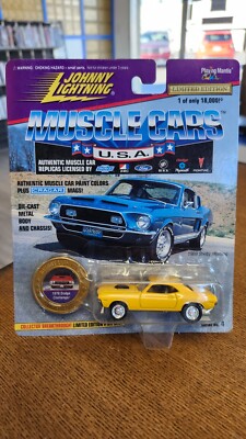 1997 Johnny Lightning Muscle Cars U.S.A. S4 1970 Dodge Challenger in Yellow w/RR
