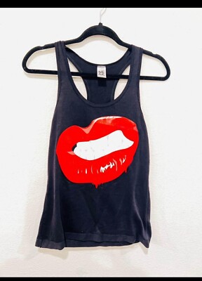Zumba Fitness Scream It Out Tank Bold Black, Size Small Sleeveless Dance Top Red