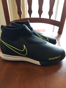 nike ghost phantom vsn
