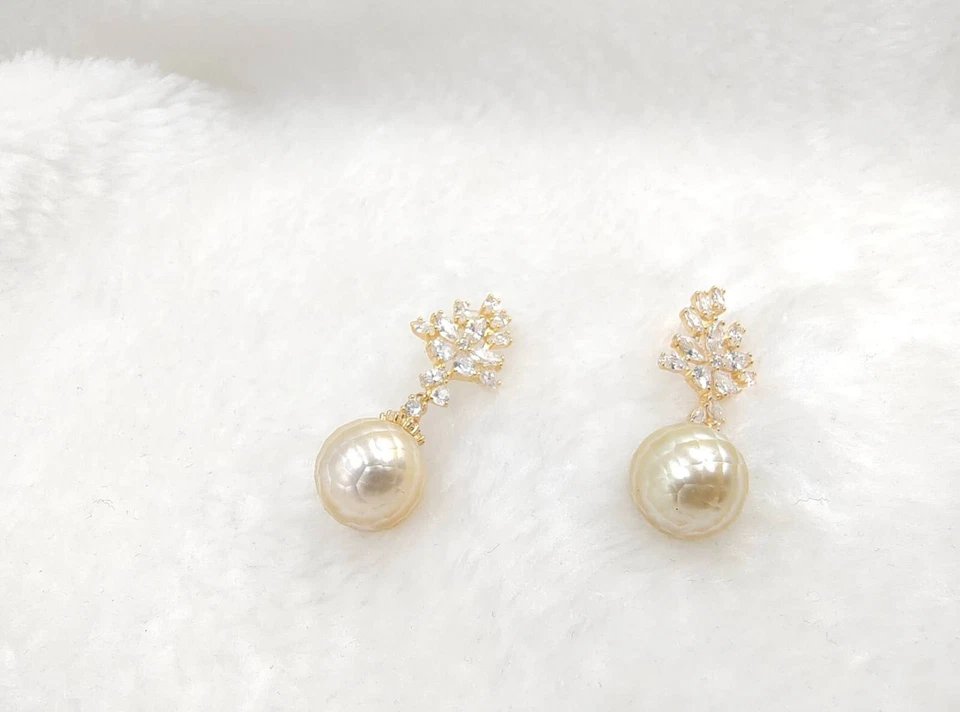 Серьги-гвоздики с японским жемчугом ручной работы 13,3 мм позолота 18 карат - Изображение 2 из 4