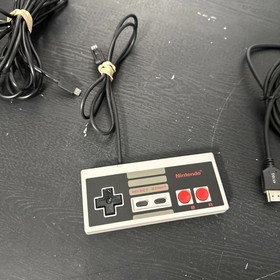 Nintendo NES Classic Edition Entertainment System CLV-001 With 1 Controller