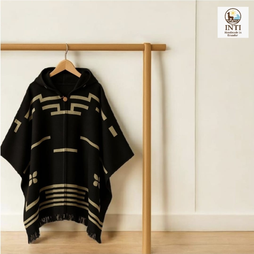 Alpaca Poncho Hooded Handmade Andean Ecuador Warm Boho Ethnic Winter Cloak