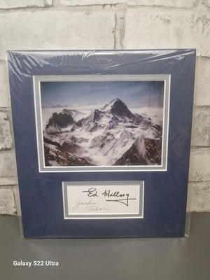 Sir Edmund Hillary & Junko Tabei signierte Karte mit Everest-Fotomontierung, authentisch