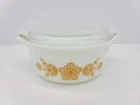 Vintage Pyrex Butterfly Gold 472 1.5 Pint Round Casserole Baking Dish w/ Lid