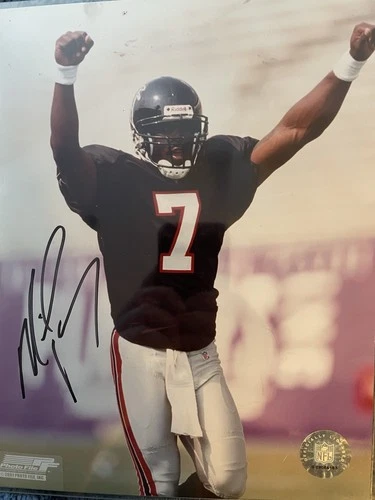 Autographed 8X10 NSU head Coach Atlanta Falcons Michael Vick Signed In Person.