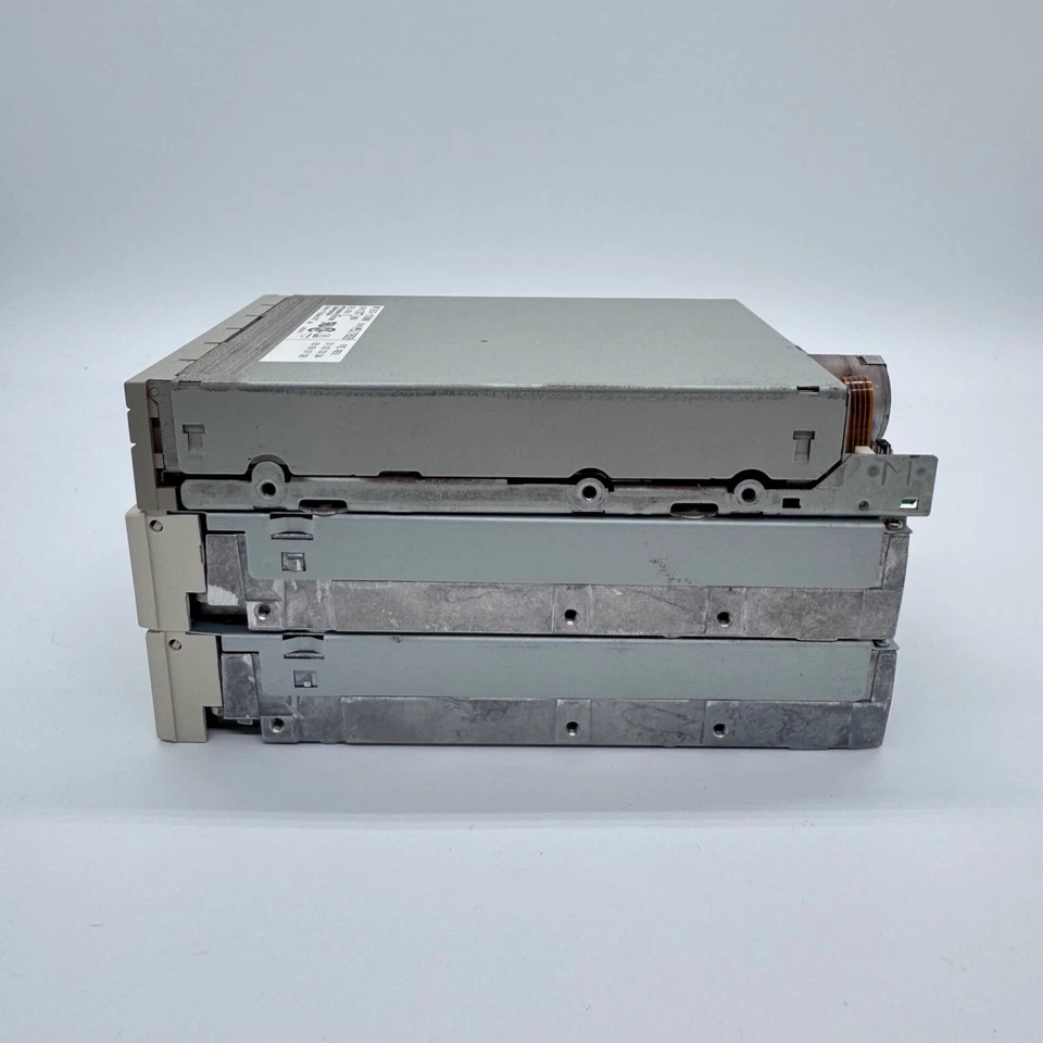 3x 3.5" Floppy Disk Drive Mitsubishi Panasonic Beige Bezel Vintage - UNTESTED - image 2 of 4