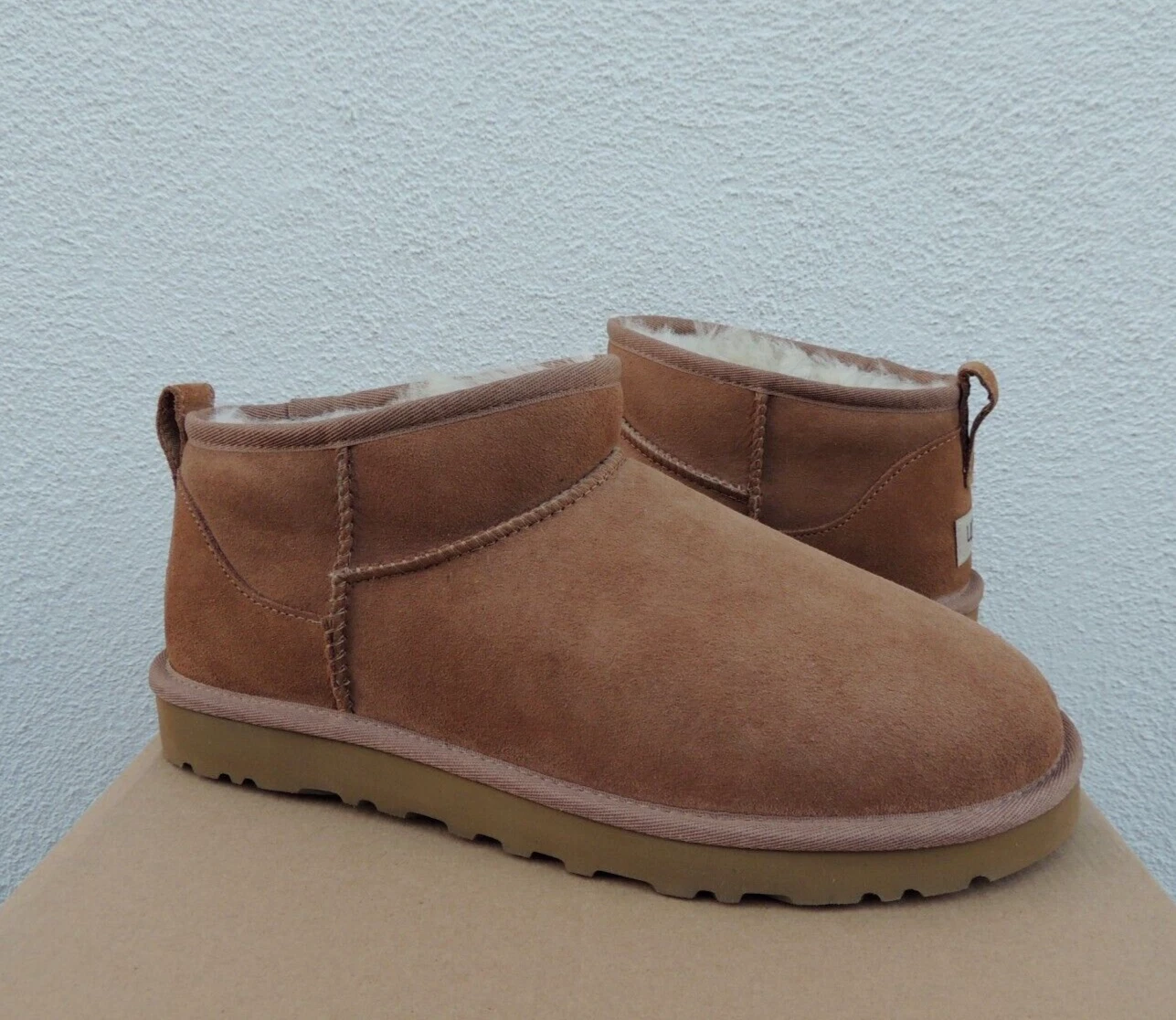 UGG CLASSIC ULTRA MINI CHESTNUT SUEDE/ SHEEPSKIN BOOTS, MEN US 10/ EUR 43 ~NEW