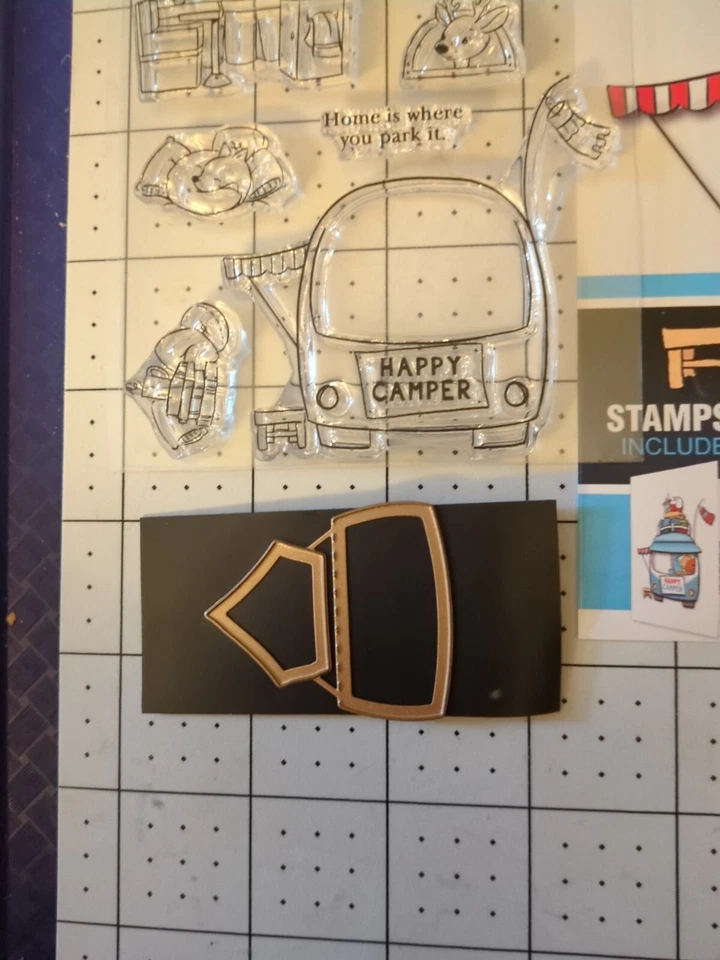 Sello acrílico metal troquelado herramienta arte impresiones Tryfold Happy Camper Vaca Foto 3 de 4