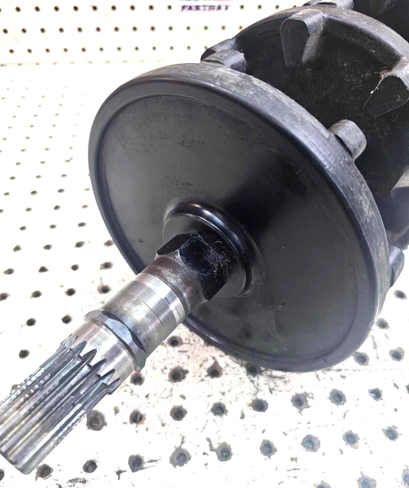 Ski-Doo 1996-1998 Formula III 599 ROTAX 600 9 TOOTH SPROCKET DRIVE AXLE SHAFT - Image 2 of 4