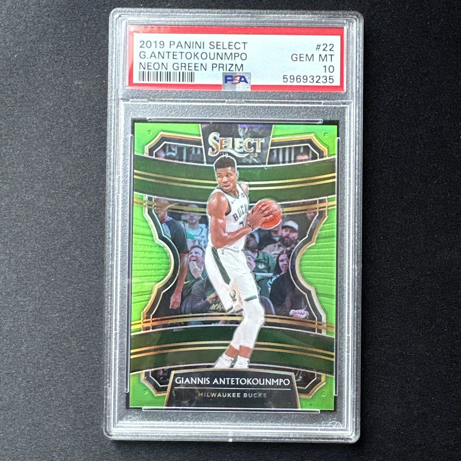 2019 Select Giannis Antetokounmpo Concourse #22 Neon Green Prizm /75 PSA 10 Gem