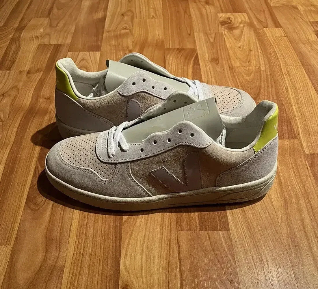 Veja v1 suede olive sale
