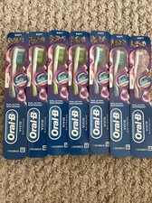 7 Oral-B Dual Action Whitening Vivid Whitening Soft Manual Toothbrushes