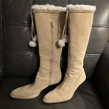 Ann Taylor Loft Women s Size 8M Cream Fuzzy Boots With Tassels - Made In Brazil