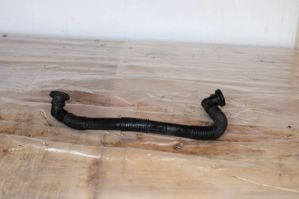 Manguera de admisión bomba de inyección de aire secundaria Audi A4 2002-2005 Foto 3 de 4