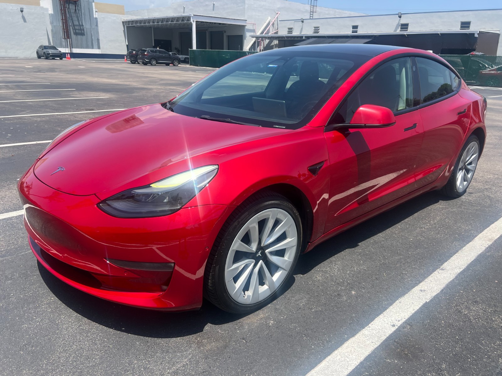 Tesla Model 3 - Image 8