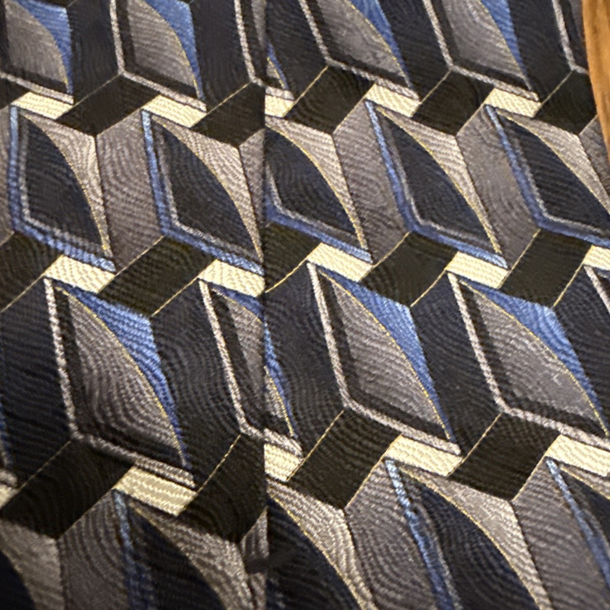 Valant Neckwear Black Gray 100% Silk Men’s Neck Tie Made In Korea View 2