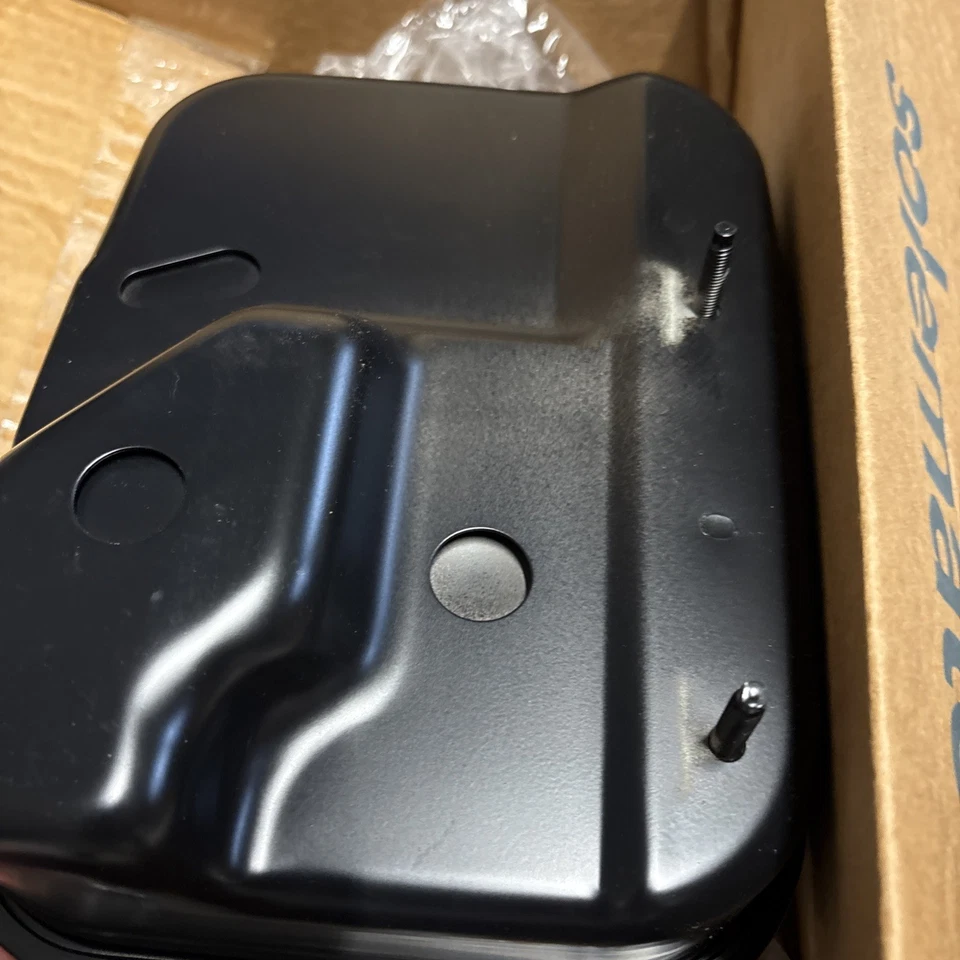 ROBIN SUBARU 277-60102-31 油箱 — 第 3/4 张图片