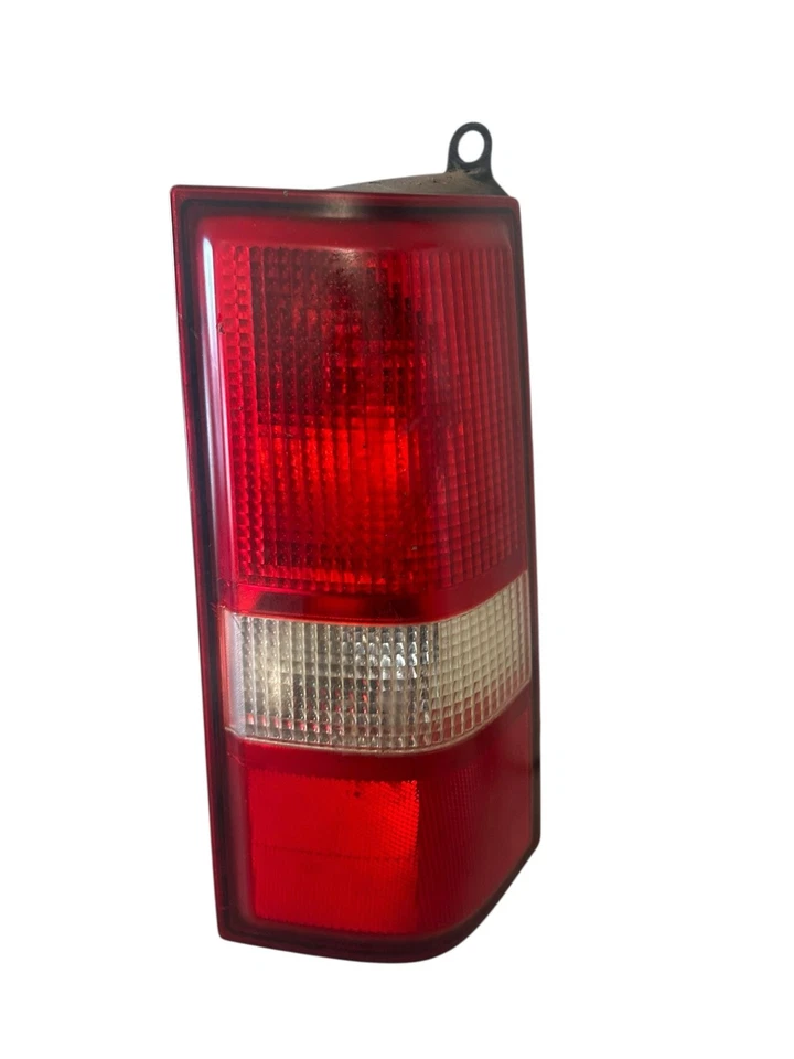 15 16 17 18 19 20 21 22 23 24 CHEVY EXPRESS 2500 Tail Light Lamp Right Passenger - Image 2 of 4