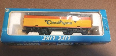 Life Like Chessie System B&O HO Scale  GP 38 Deisel Train Locomotive 